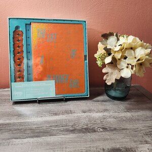 NWT Happy Planner The Life of a Planner Girl Disc & Cover Set